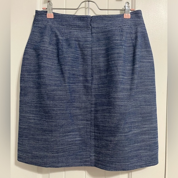 Size 10 Tommy Hilfiger blue and white pleated a line skirt - Picture 2 of 3